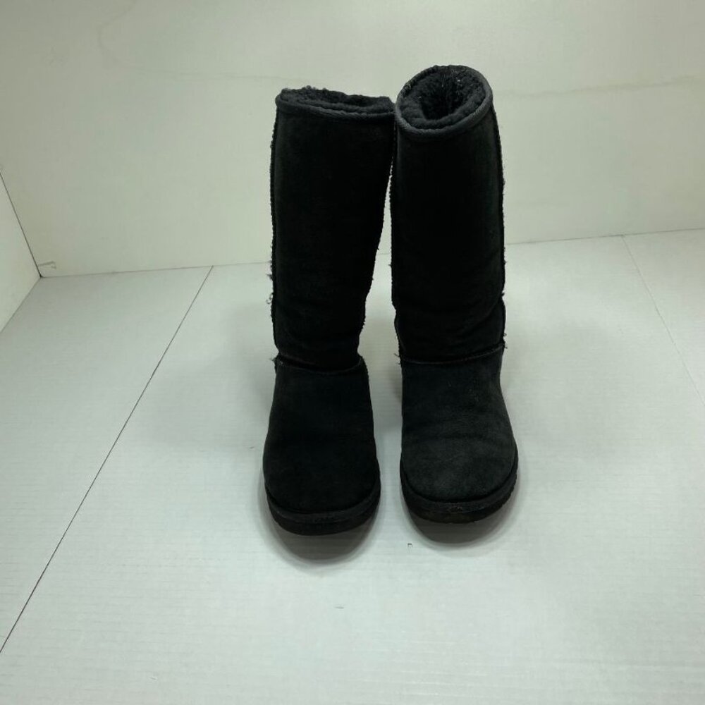 Ugg Australia Classic Tall 5815 Women's Leather Boots - Sheepskin Lining Size W8